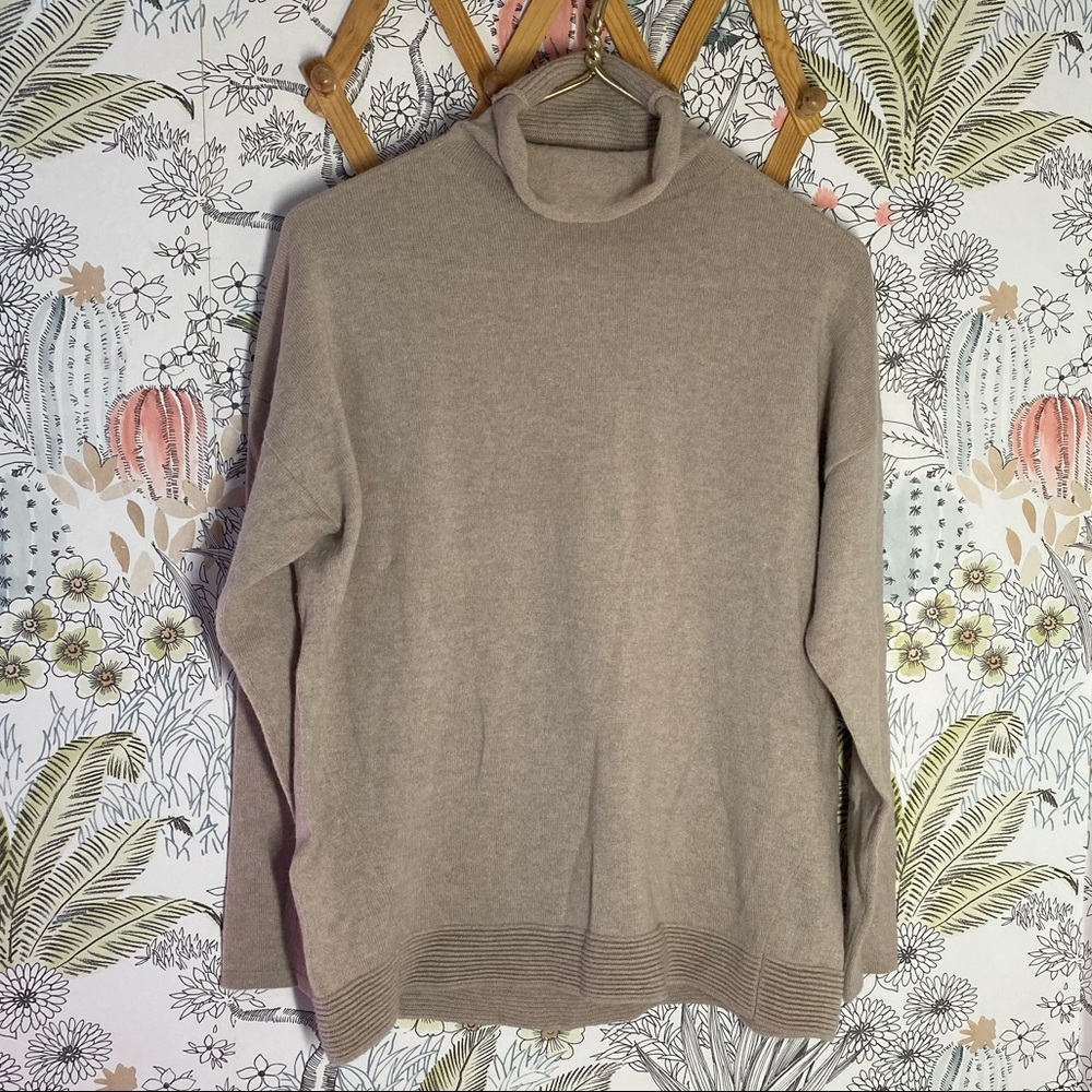 Lafayette 148 New York turtleneck sweater 100% Cashmere